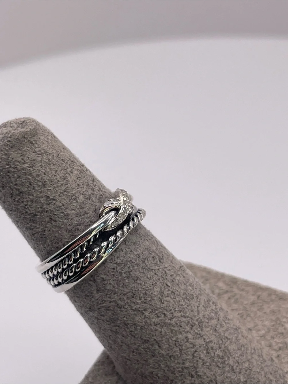 David Yurman X Crossover Band Ring with Diamonds - Picture 5 of 10